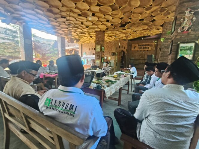 
Lesbumi & RMI-NU PCNU Kabupaten Magelang Siapkan Hadiah Istimewa Sambut Hari Santri Nasional 2025