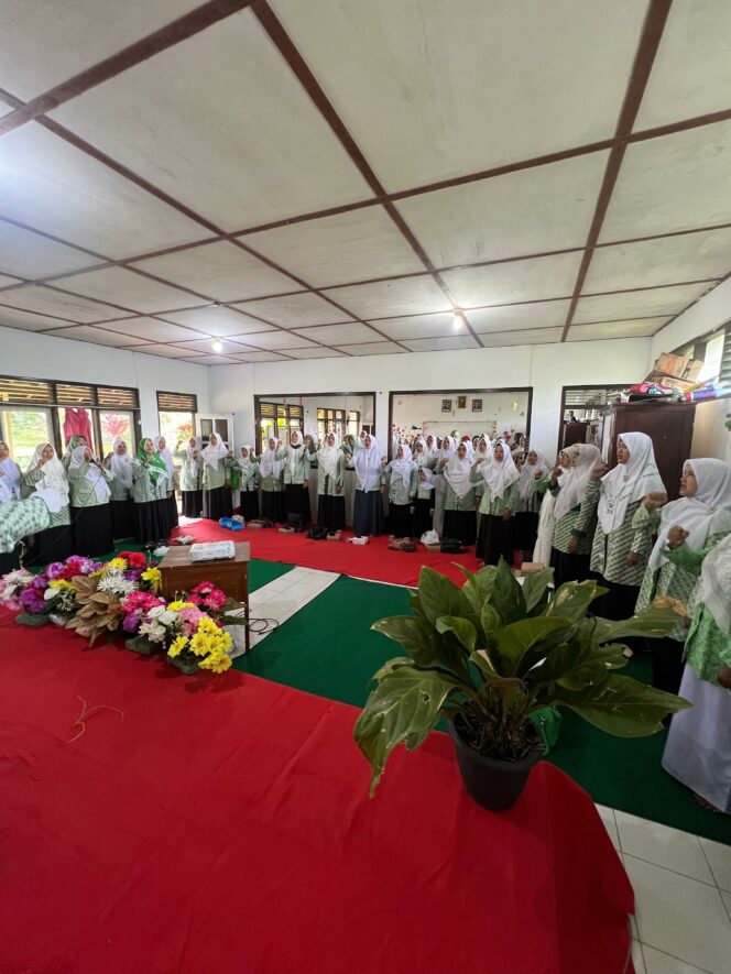 
Peringati Hari Ibu, Fatayat NU Tempuran Gelar Seminar Parenting