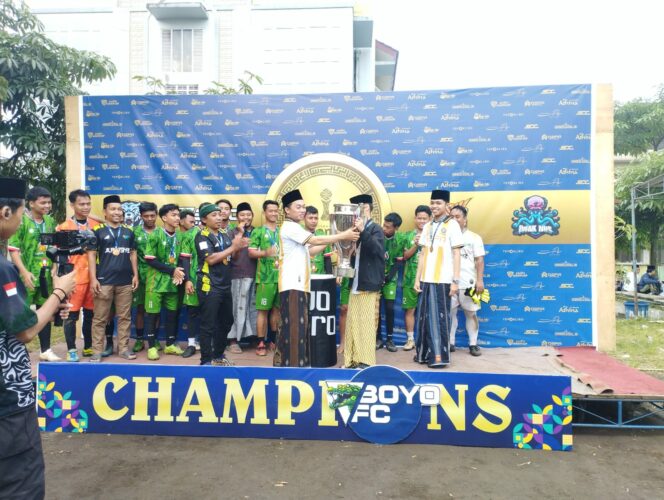 
Rawat Ukhuwah ala Santri, Alumni TEPOSLIRO Gelar Joyongso Cup 2026 di Secang