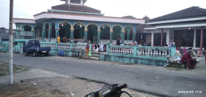 
Lestarikan Tradisi Genduren Suran dan Asyura, Warga Ngablak Magelang Rajut Silaturahmi dan Kepedulian Sosial