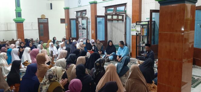 
Tradisi “Masuk Masjid, Pulang Masjid” Warnai Keberangkatan dan Kepulangan Jamaah Haji di Madusari Secang